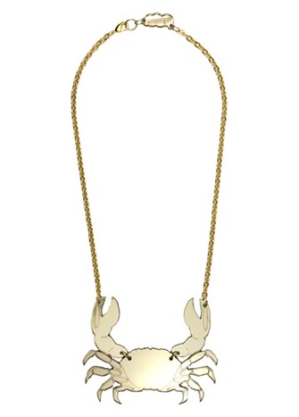 A GOLDEN CRUB NECKLACE