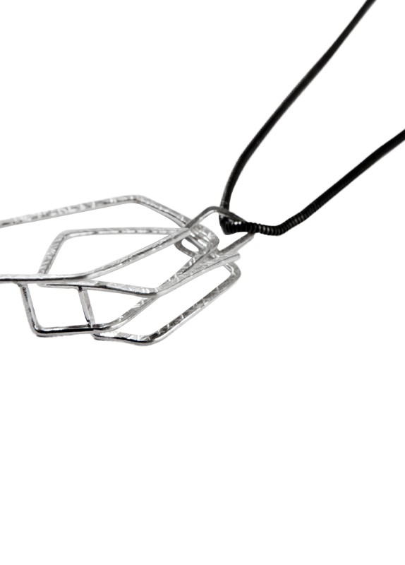 PRISMA NECKLACE