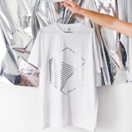 CAMISETA CUBO BLANCA