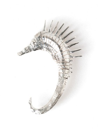 SEAHORSE EAR CUFF SILVER