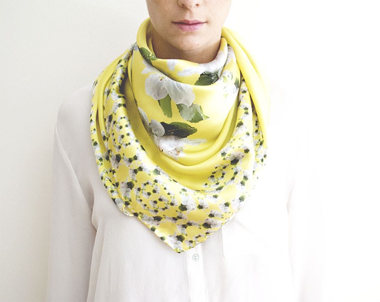 YELLOW MEIHUA  SCARF