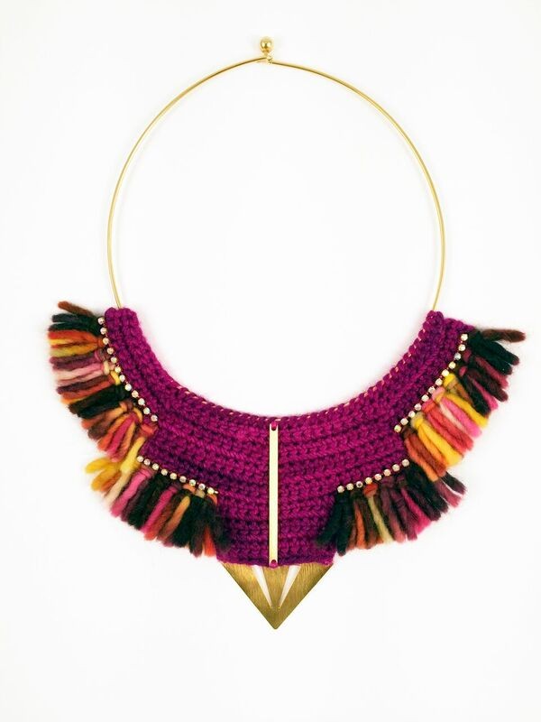 COLLAR ROSA 23